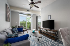 HUGE New Apartment, Free Parking, Near Mayo!